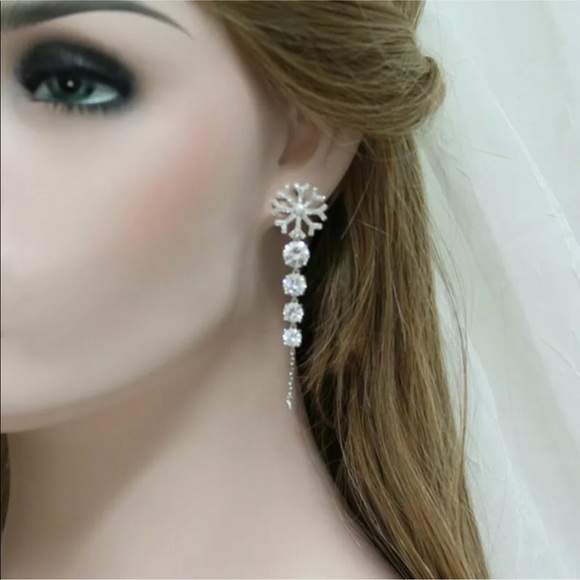 New 925 Silver Drop Earrings White Sapphire - Picture 3 of 3